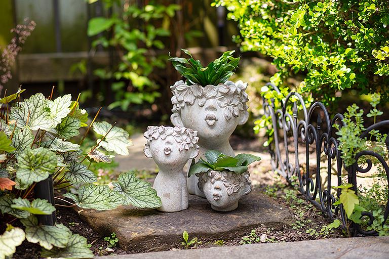 Large Kissing Face Planter